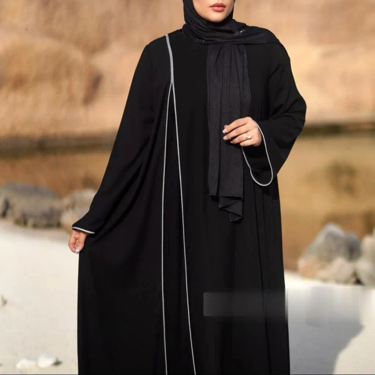 عبای زنانه مدل لاله جنس سوپر الیزه جلوبسته با مغزی دوزی