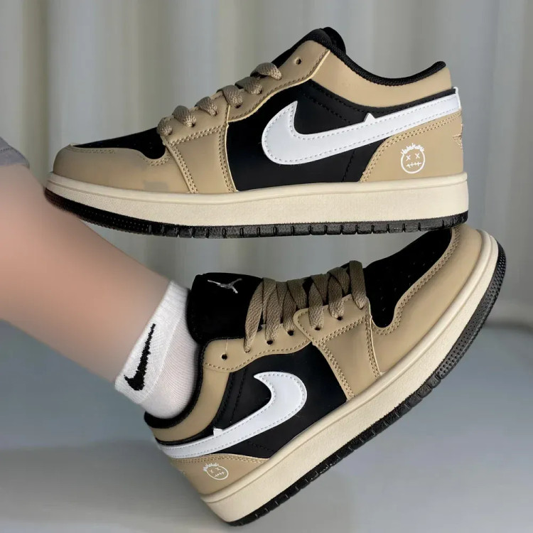 کتونی نایک ایر جردن 1 مدل مشکی موکا وارداتی