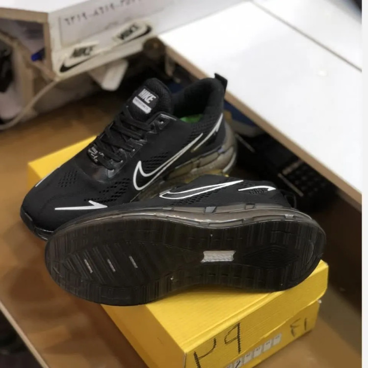کفش نایک مردانه مشکی با زیره شیشهای و کفی طبی ایویا