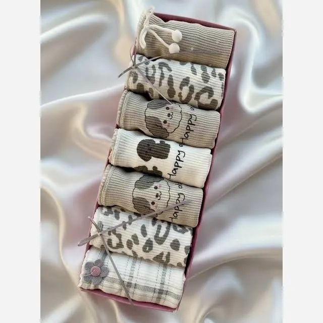 شورت زنانه عروسکی فانتزی نخی کبریتی طرح هاپو سایز بزرگ 3X