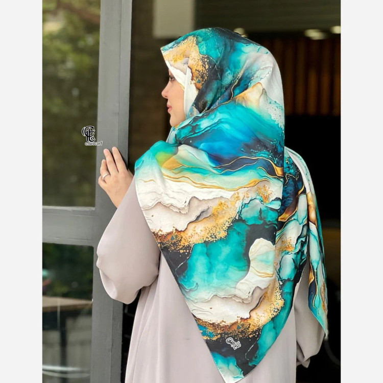 روسری نخی طرح لارا سایز 140 سبزآبی