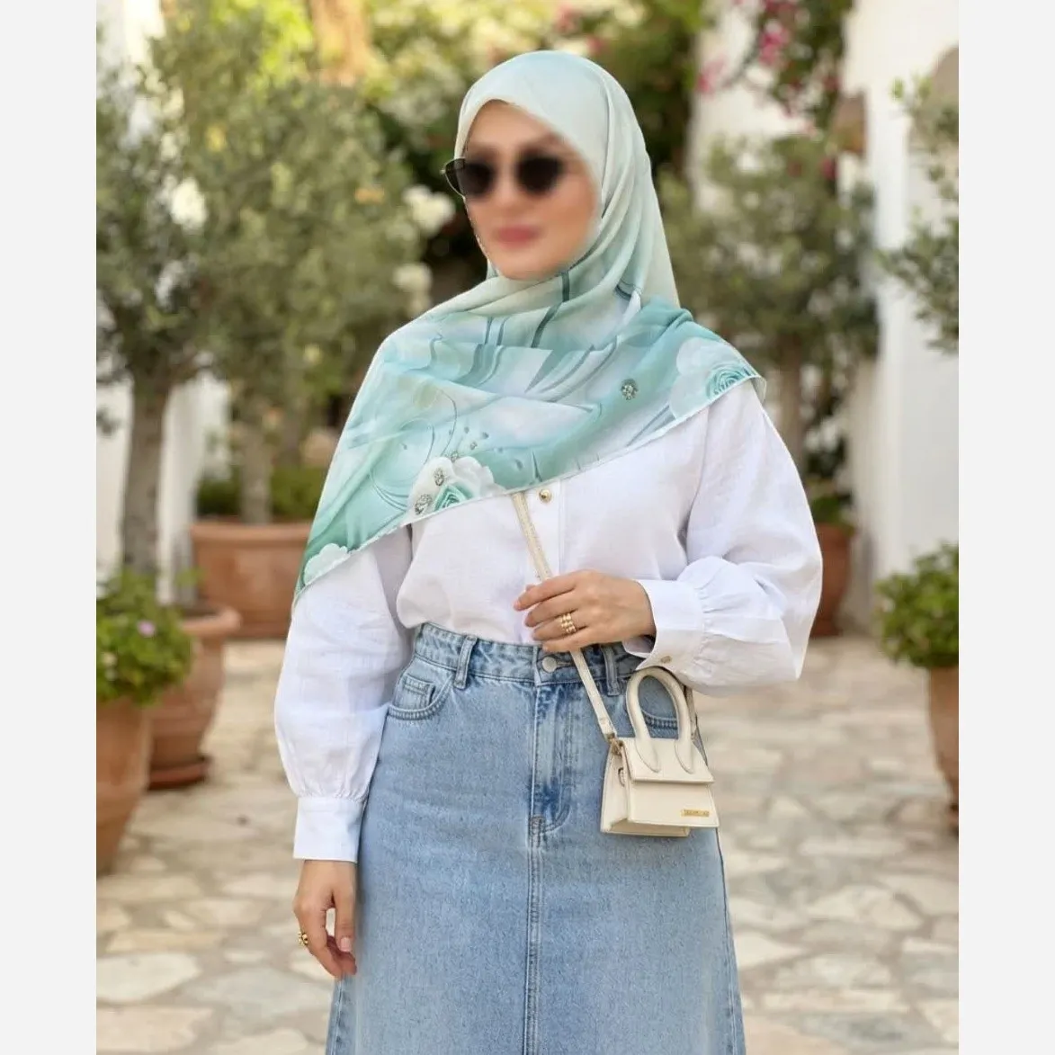 روسری نخ کاستوم قواره 140 طرح شیوا سبز روشن