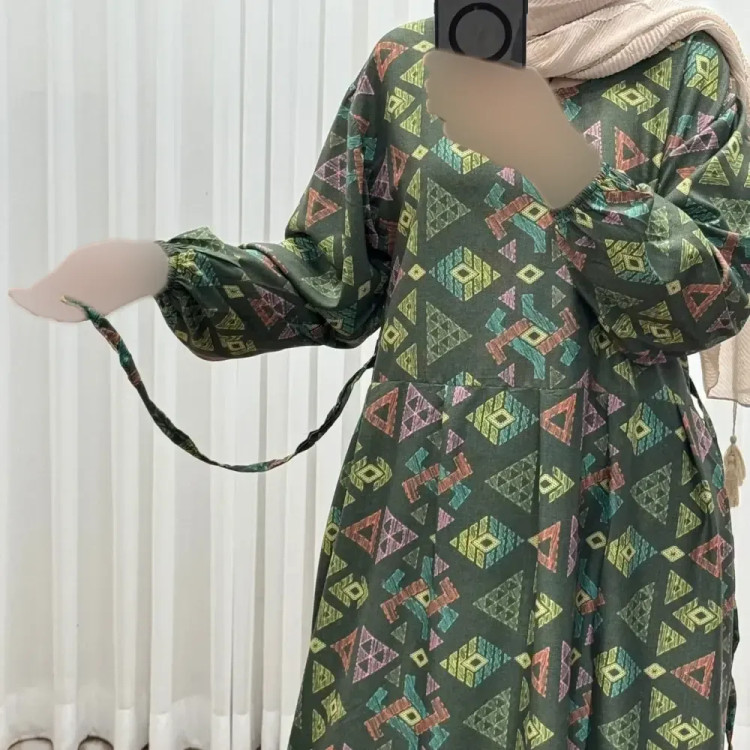 پیراهن زنانه بوگاتی فری سایز تا 46 قد 140 تن خور شیک و راحت بند کمر کمربند دار چهارفصل بدون سایه اندازی